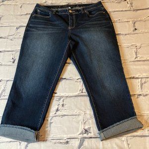 Jennifer Lopez Dark Denim Capris with Fray - Size 12
